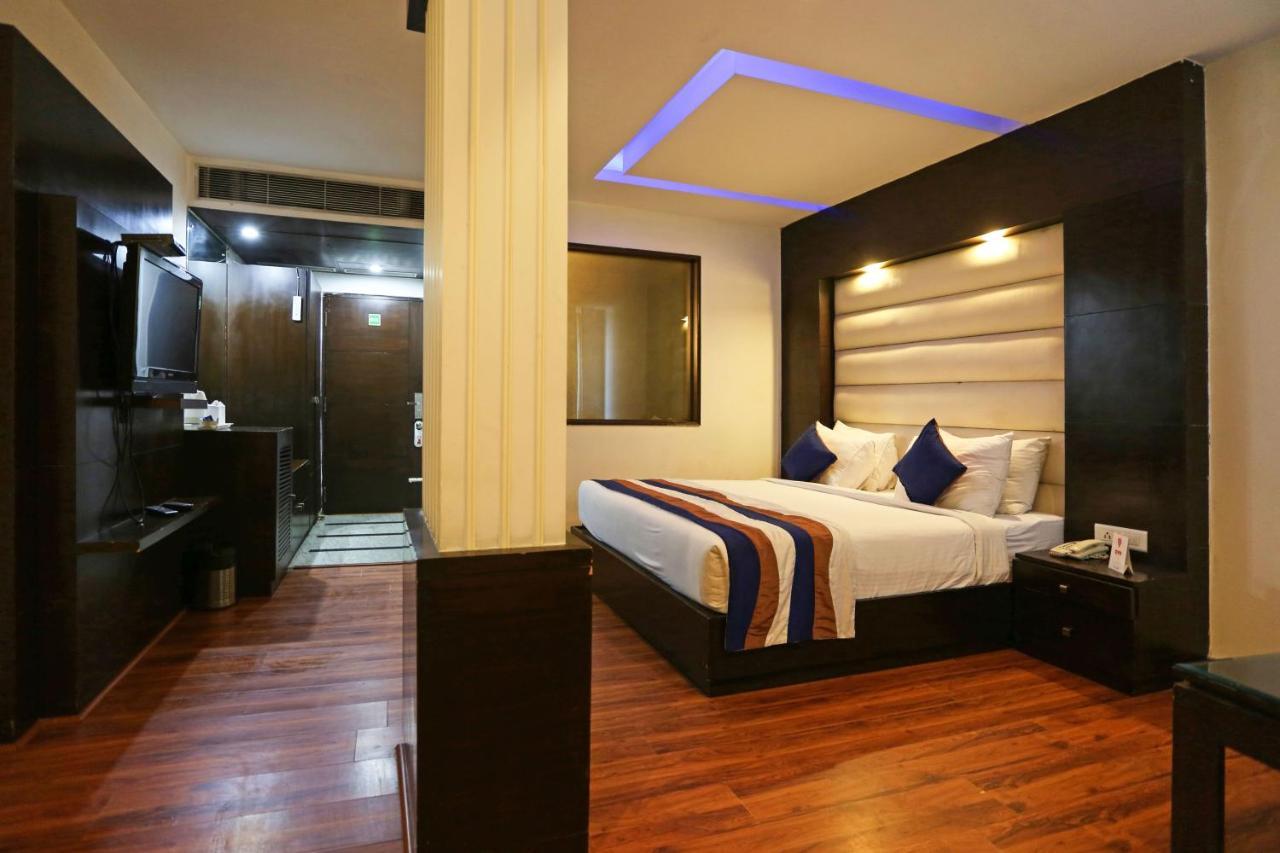 Capital O 7331 Hotel Downtown New Delhi Exterior photo