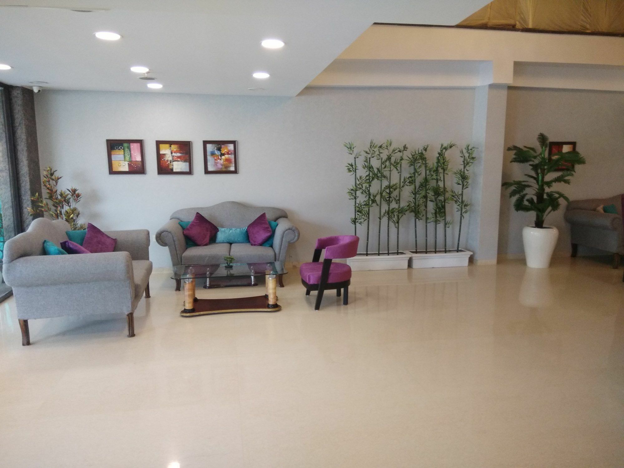 Capital O 7331 Hotel Downtown New Delhi Exterior photo